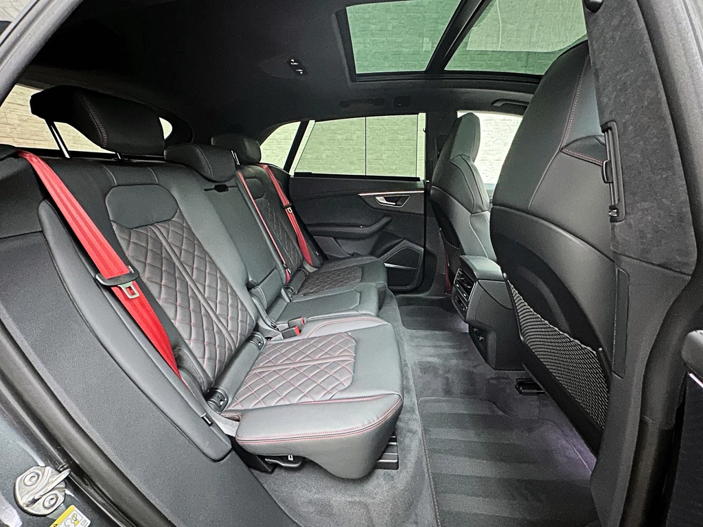 Audi Q8 – foto 36