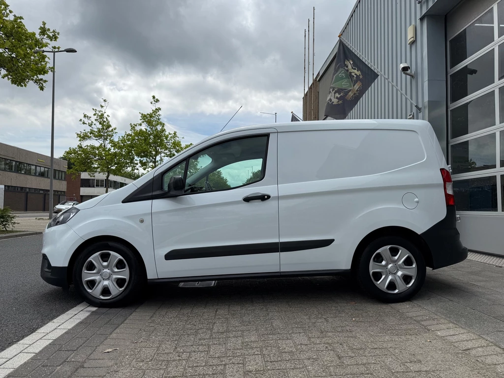 Ford Transit Courier – foto 4