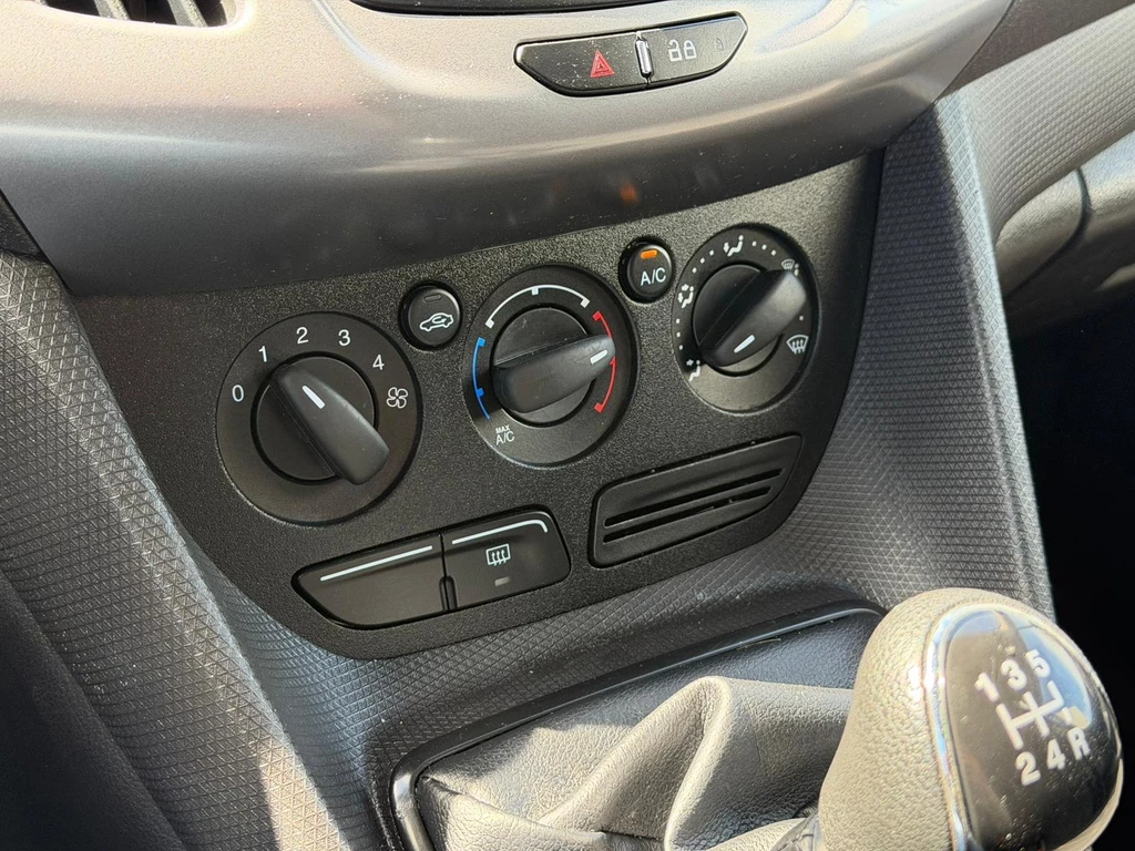 Ford Transit Connect – foto 25