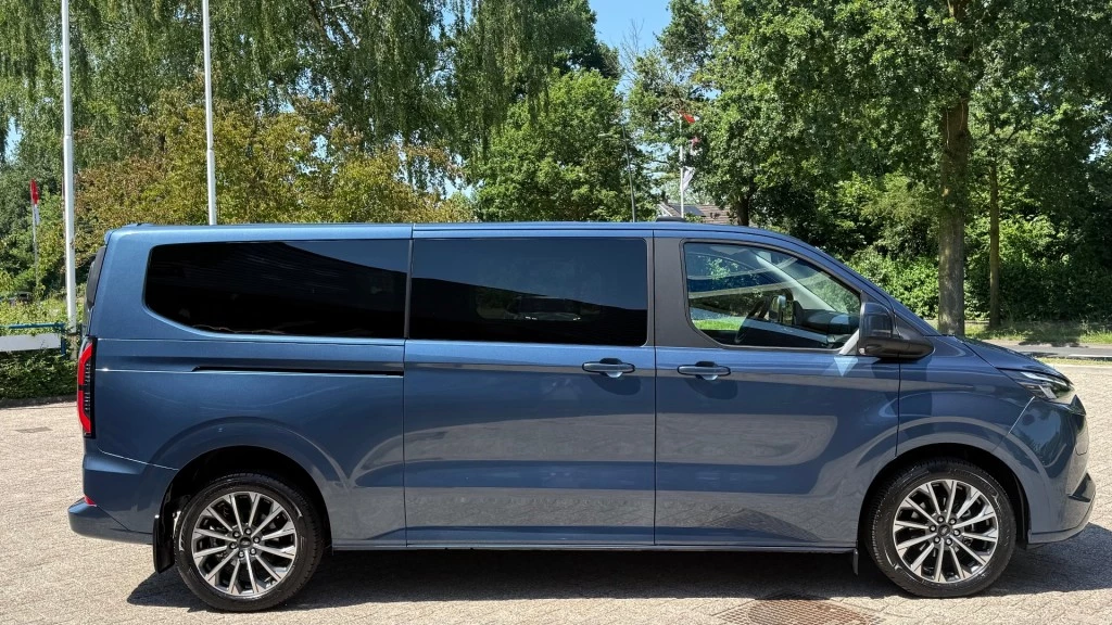 Ford Tourneo Custom – foto 6