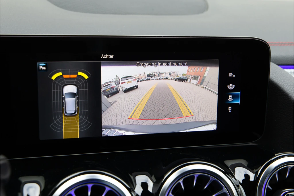 Mercedes-Benz EQA – foto 17