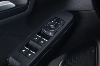 Ford Kuga – thumbnail 14