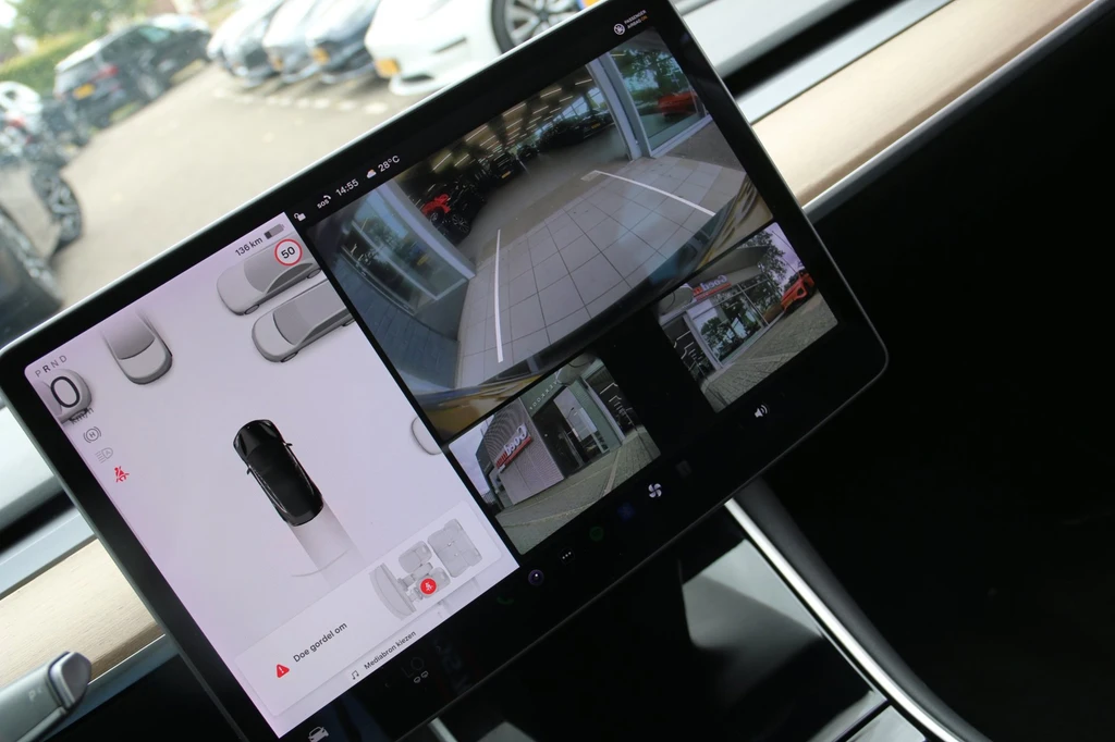 Tesla Model 3 – foto 13