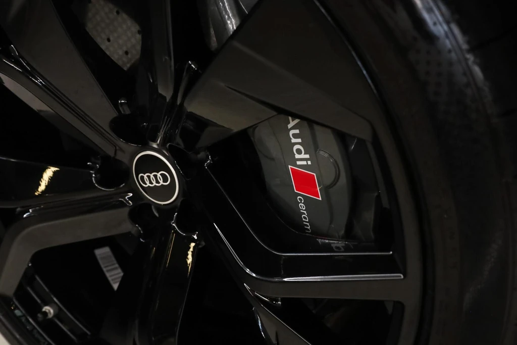 Audi RSQ8 – foto 20