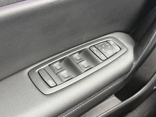Renault Megane E-Tech – thumbnail 23