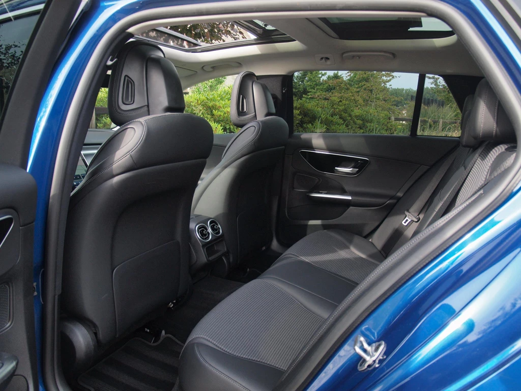 Mercedes-Benz C-Klasse – foto 27