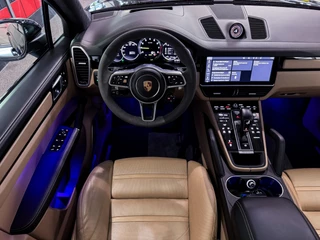 Porsche Cayenne – thumbnail 25