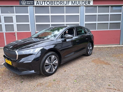 Škoda Enyaq iV 60 180 Pk First Edition Warmtepomp, Camera, 1/2 Leder SOH 91 %