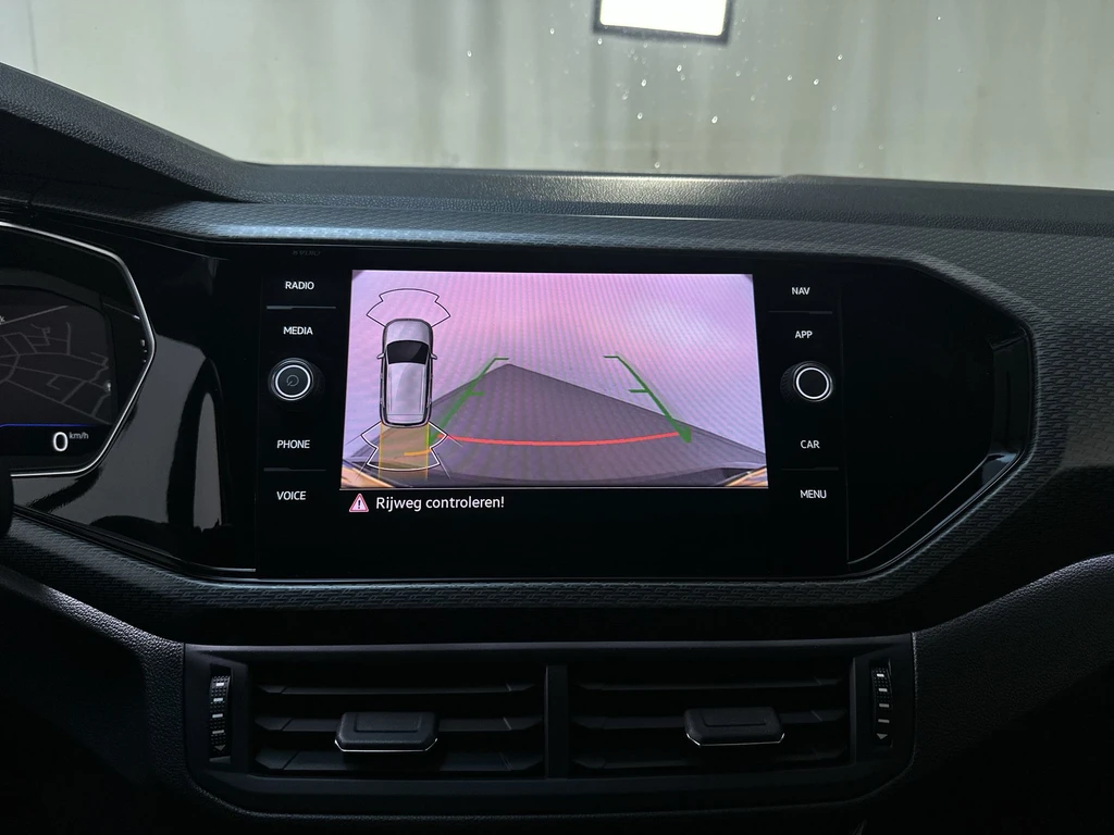 Volkswagen T-Cross – foto 13
