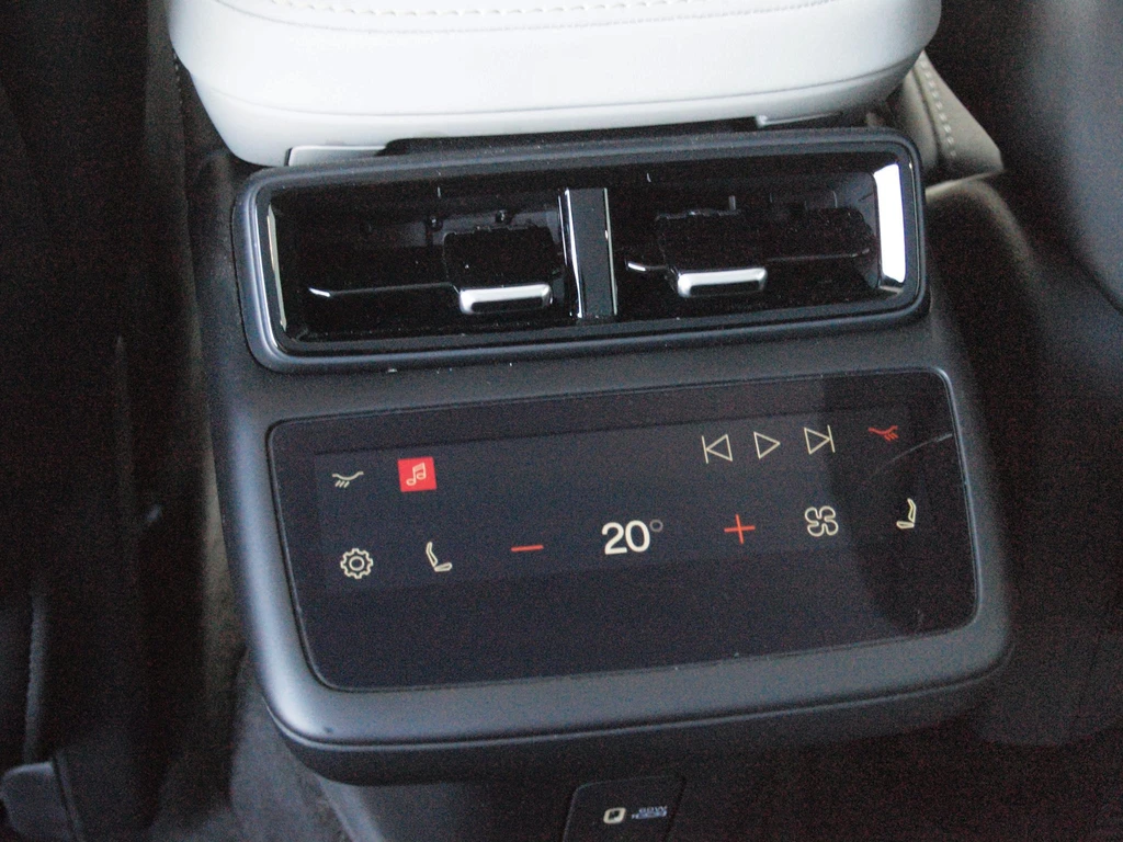 Polestar 4 – foto 30