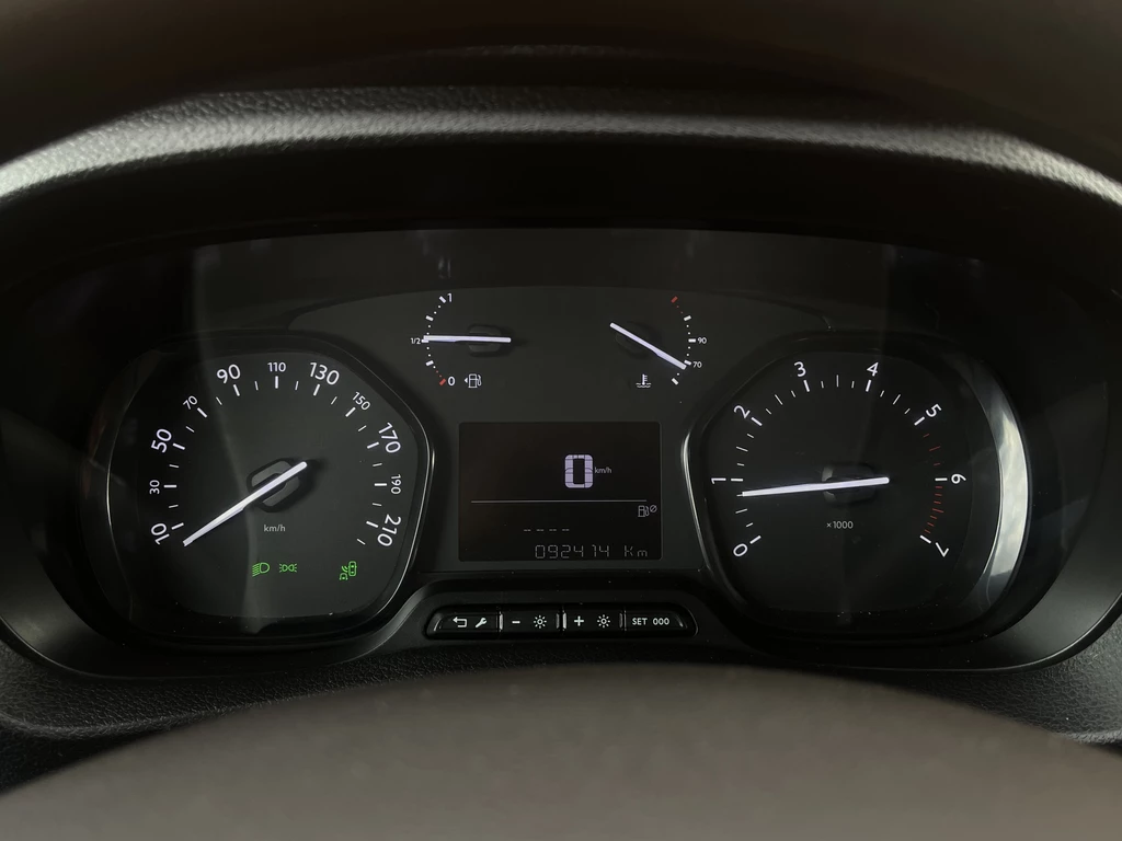 Opel Vivaro – foto 14