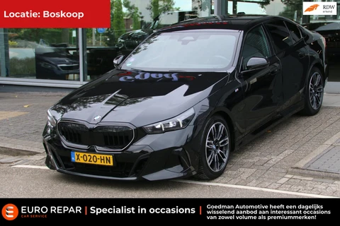 BMW 5-serie 520i M-PAKKET NETTO EXPORT PRICE 33995,-