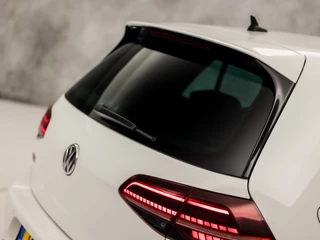 Volkswagen Golf – thumbnail 33