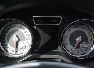 Mercedes-Benz CLA – thumbnail 18