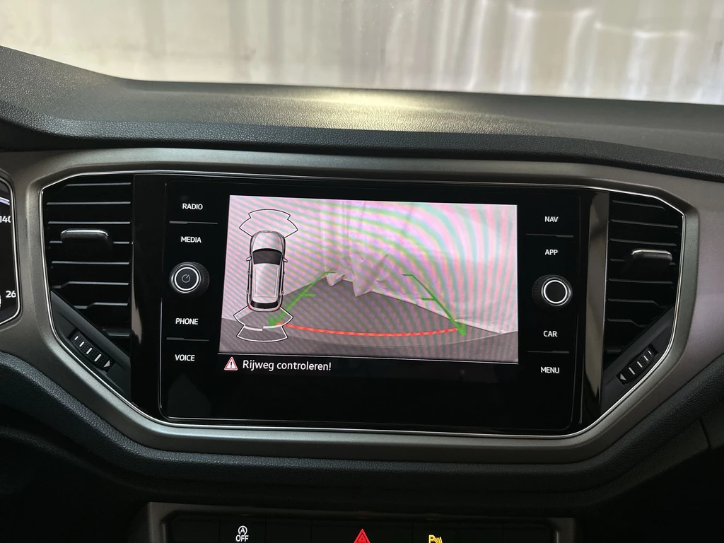 Volkswagen T-Roc – foto 12