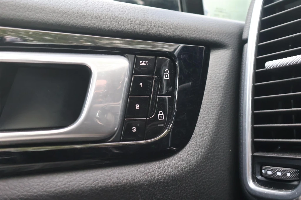 Porsche Cayenne – foto 21