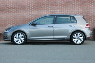Volkswagen Golf – thumbnail 2