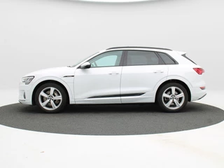 Audi e-tron – thumbnail 2