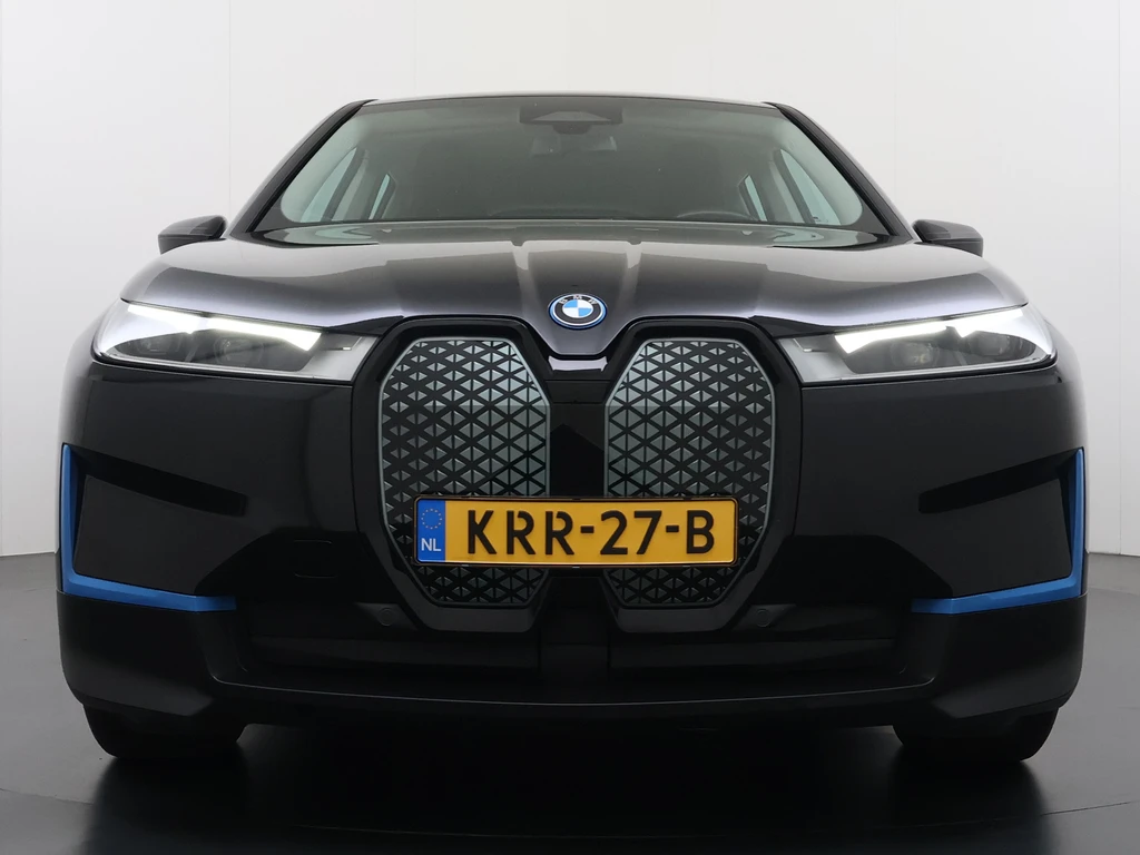 BMW iX – foto 9