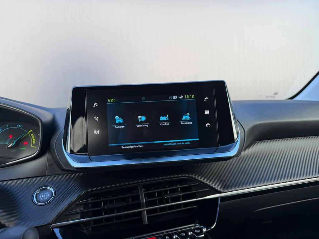 Peugeot e-208 – foto 38