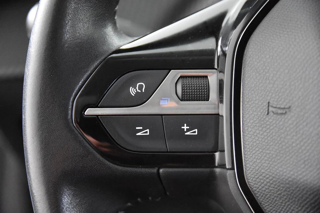 Peugeot 208 – foto 24
