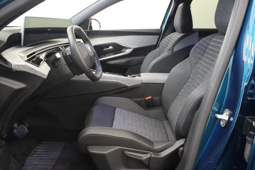 Peugeot e-3008 – foto 13