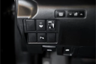 Lexus IS – thumbnail 30