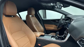 Jaguar XE – thumbnail 10