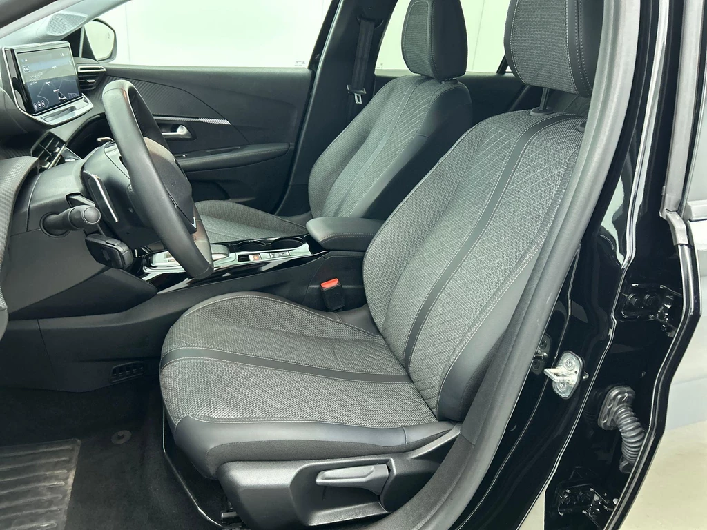 Peugeot 208 – foto 32