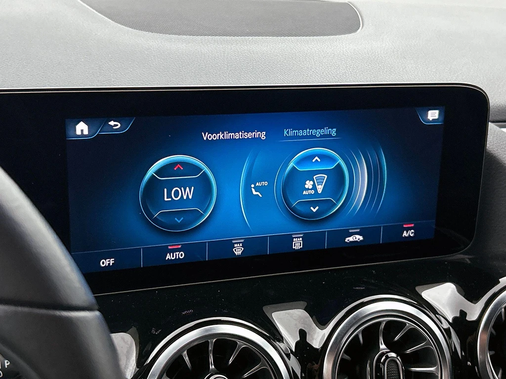 Mercedes-Benz EQA – foto 25