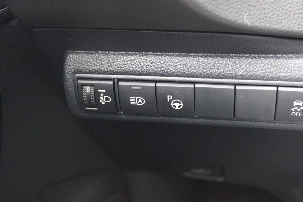 Toyota Corolla Touring Sports – foto 31