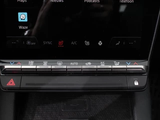 Renault Megane E-Tech – thumbnail 22