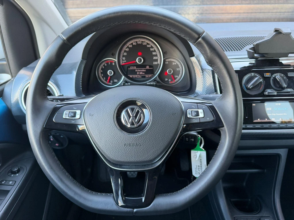 Volkswagen up! – foto 26