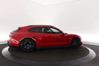 Porsche Taycan – thumbnail 9