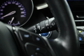 Toyota C-HR – thumbnail 18