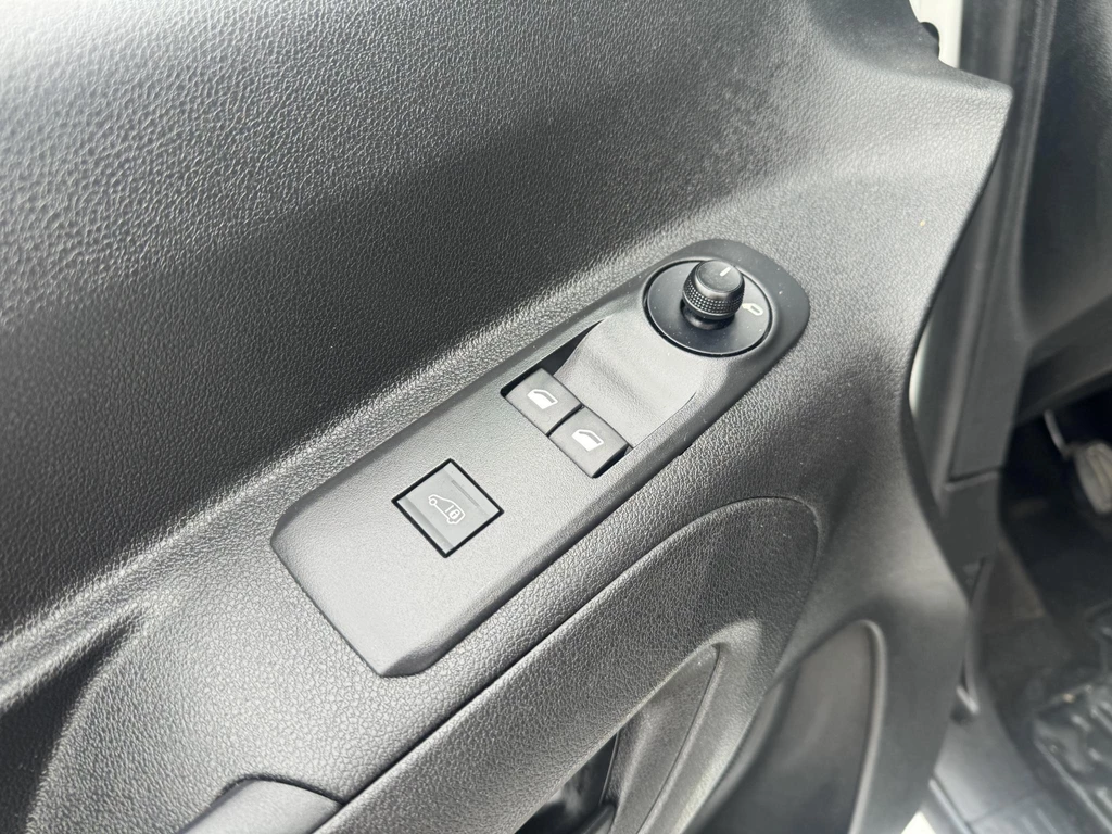 Opel Combo – foto 15