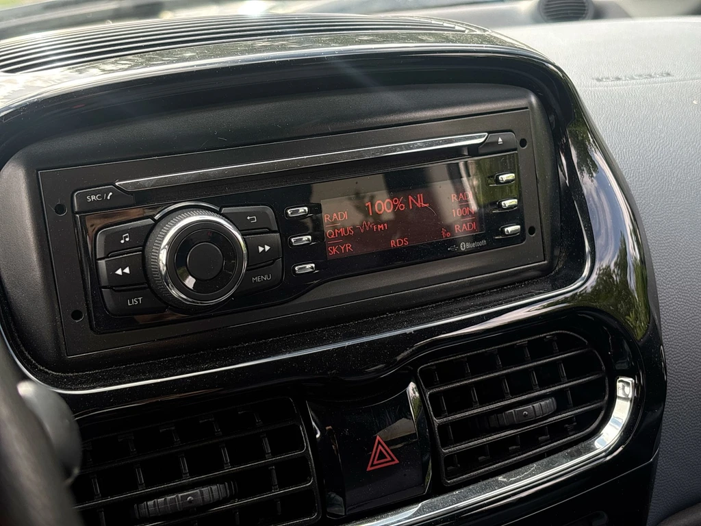 Peugeot iOn – foto 15