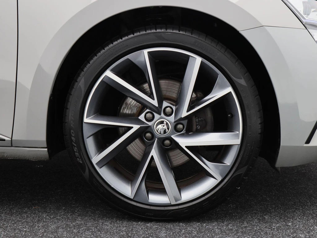 Škoda Superb – foto 15