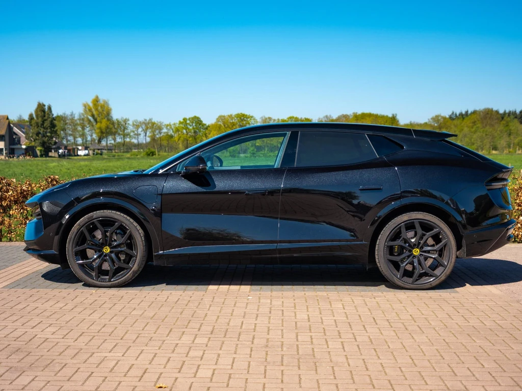 Lotus Eletre – foto 5