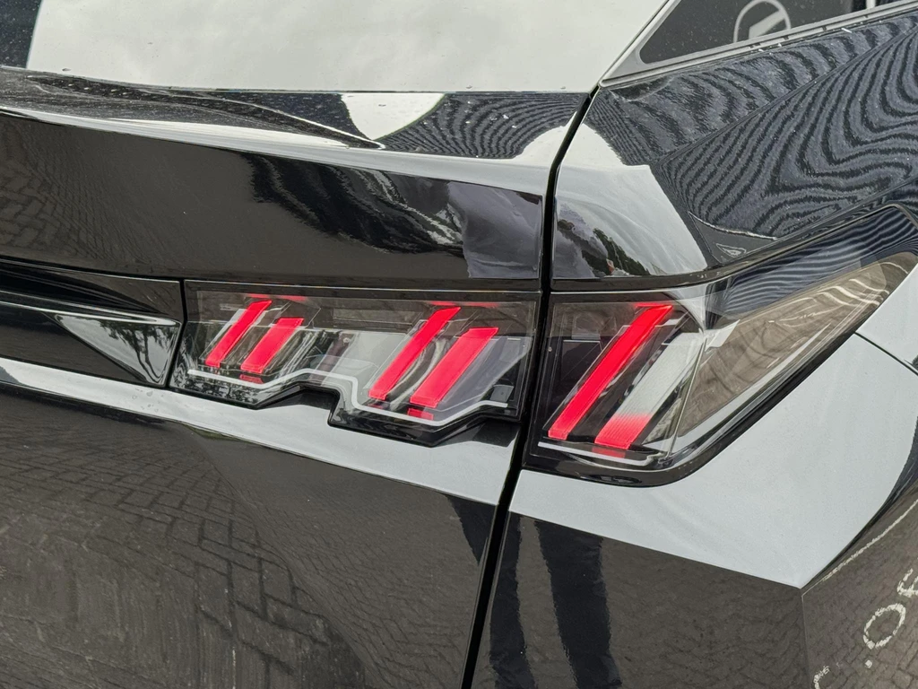Peugeot e-3008 – foto 6