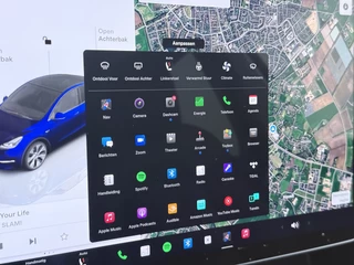 Tesla Model Y – thumbnail 24