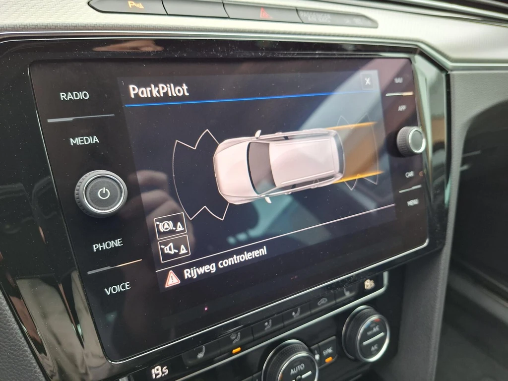 Volkswagen Passat – foto 19