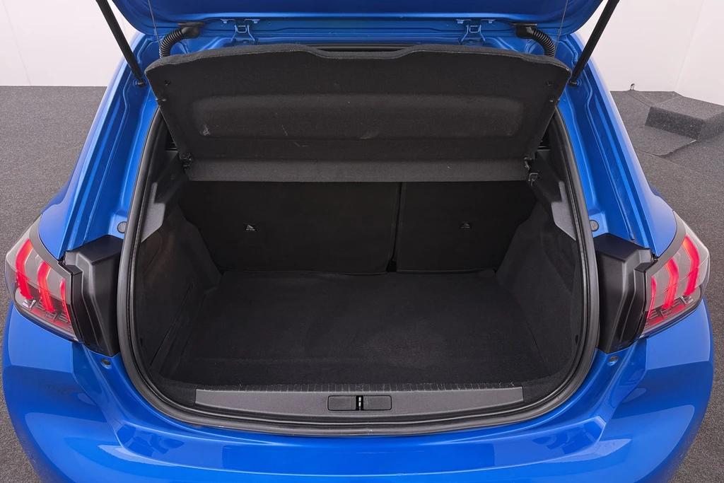 Peugeot e-208 – foto 12