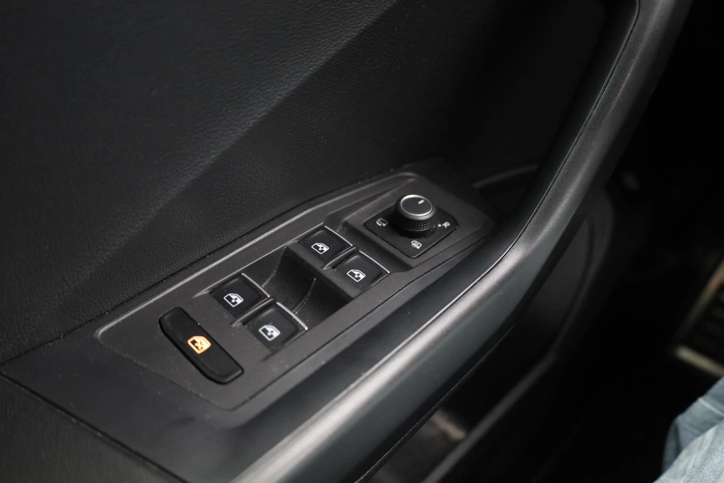 Volkswagen T-Roc – foto 12
