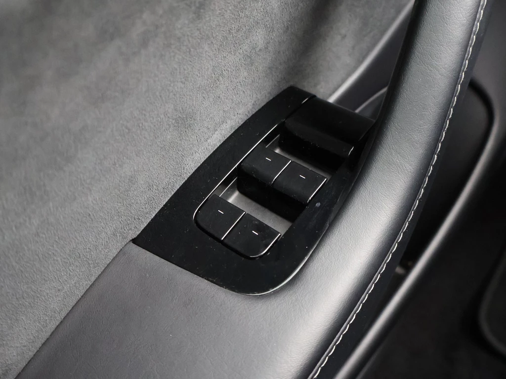 Tesla Model 3 – foto 37