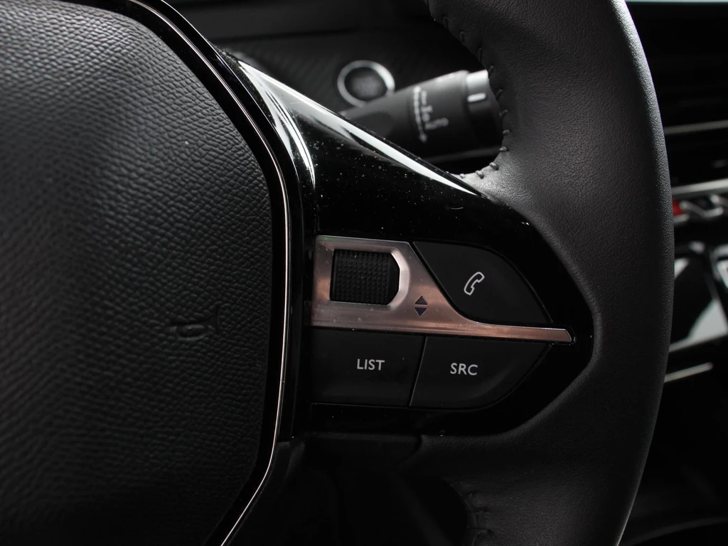 Peugeot e-2008 – foto 23