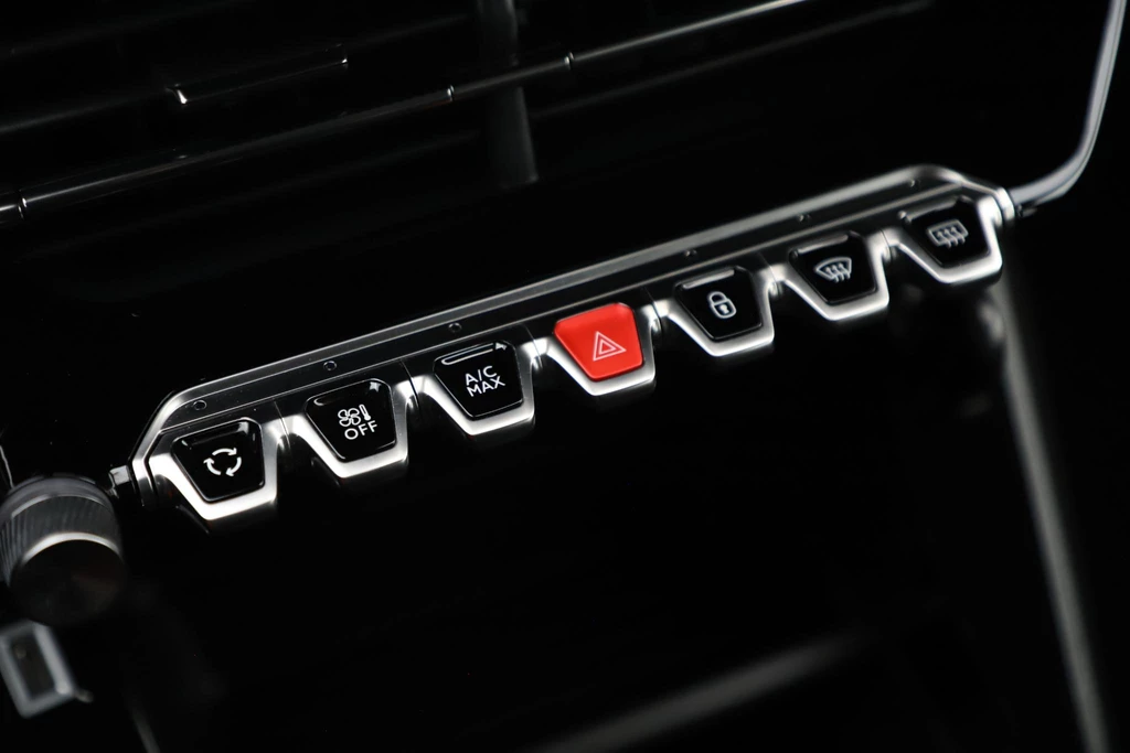 Peugeot 208 – foto 11