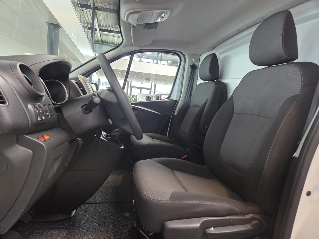Renault Trafic – foto 12