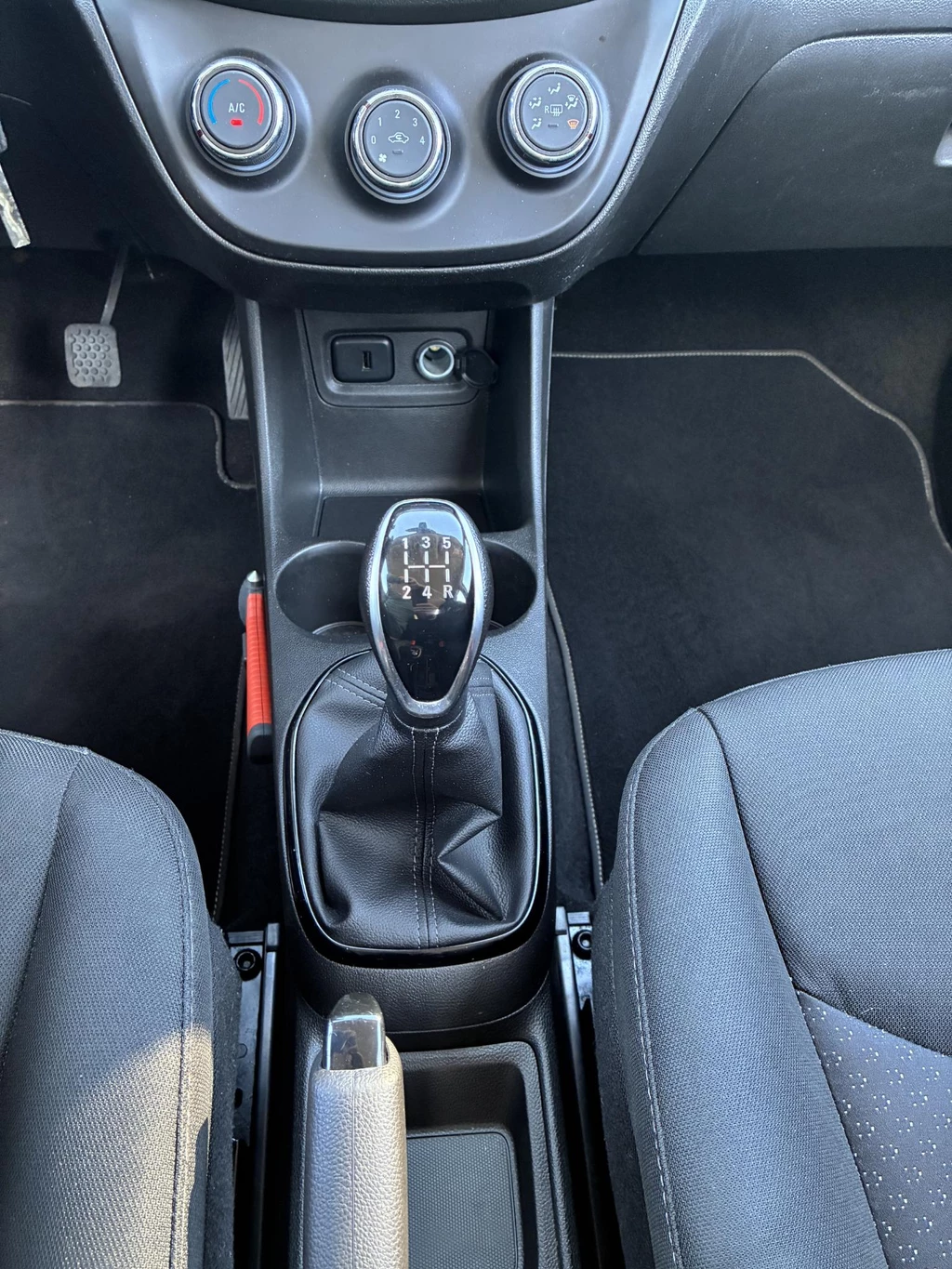 Opel KARL – foto 32