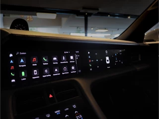 Porsche Taycan – thumbnail 32
